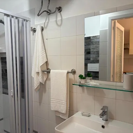 Roma Apartment *